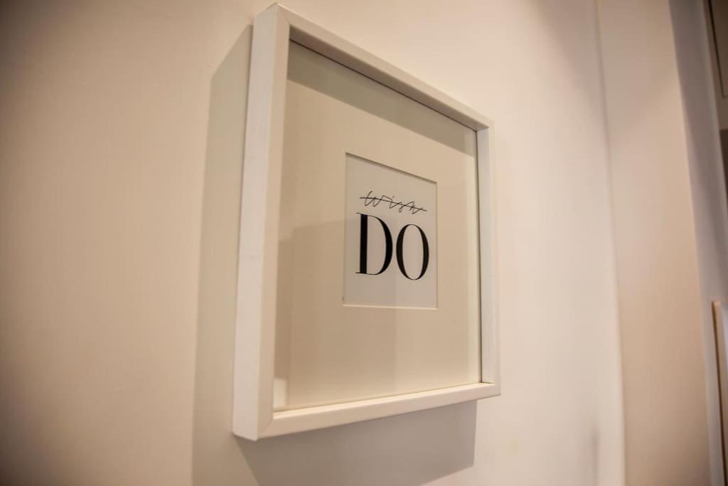 Modern And Stylish Flat Next To Metro Appartamento Roma